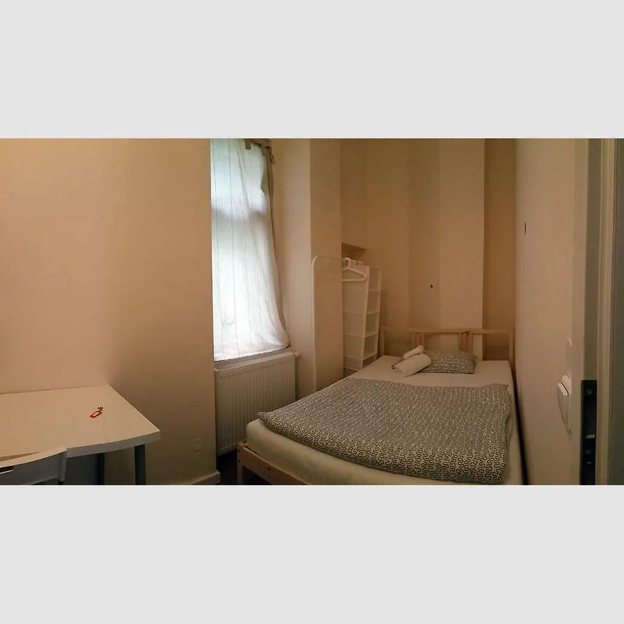Guest house Lodgecity - Private Rooms Berlin