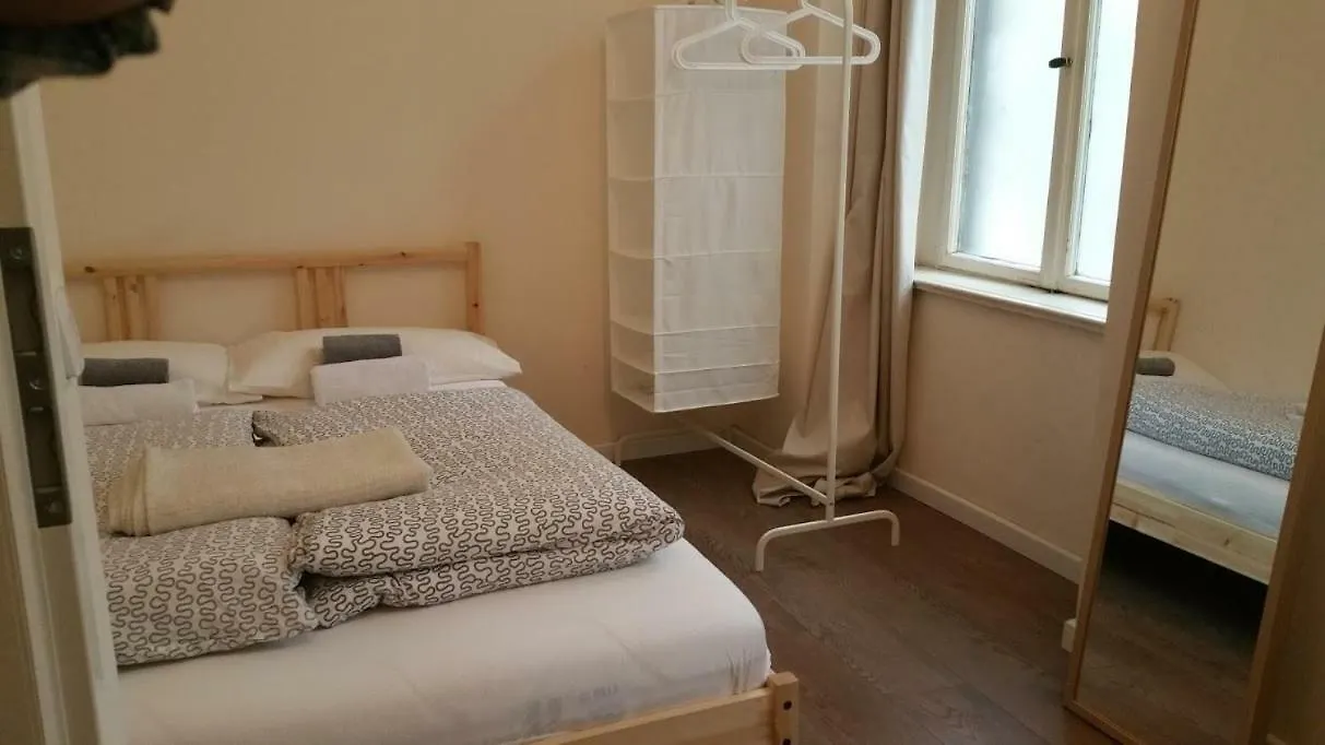 Lodgecity - Private Rooms Berlin